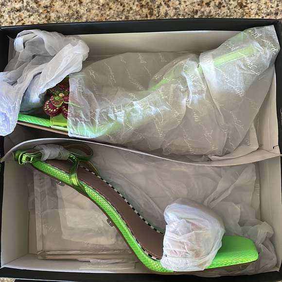 Betsey Johnson Gordon Wedge - Picture 5 of 6